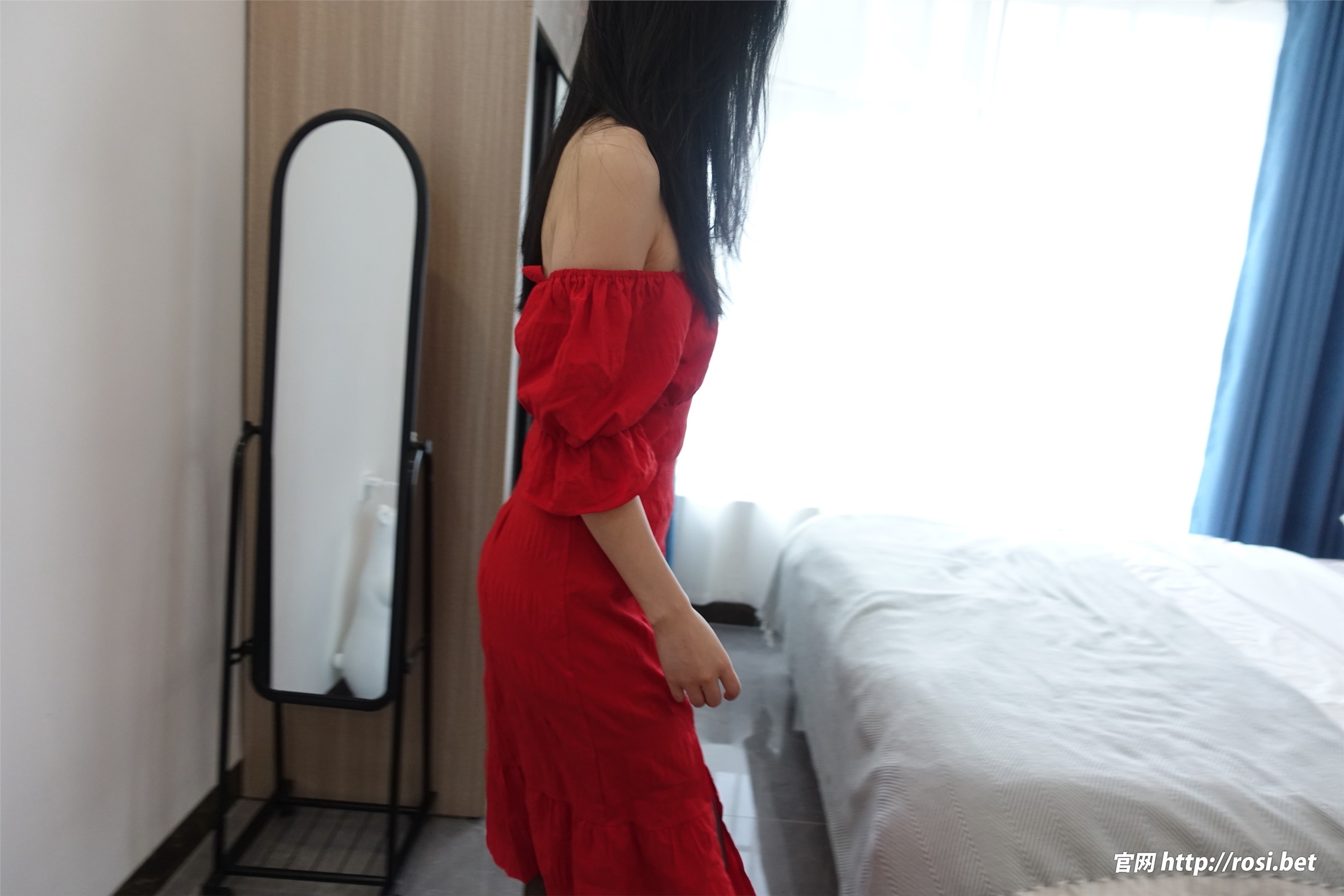 ROSI写真 2024.08.19 NO.4641